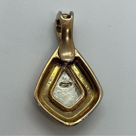 𝅺PREMIER Designs Salisbury Croc Magnetic Close Pendant Two Tone Patina - Picture 3 of 6